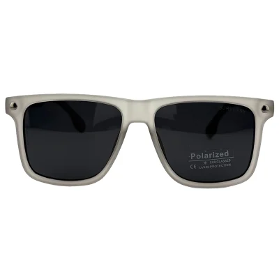 نمای روبرو عینک آفتابی مردانه مات دودی Burberry 9829