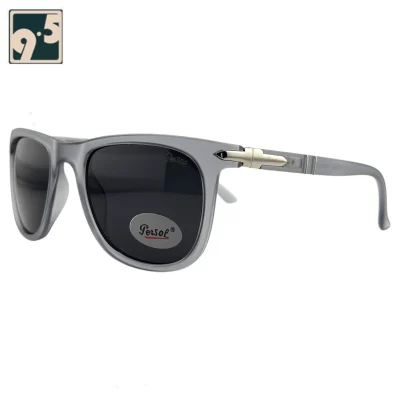 نمای سه رخ عینک آفتابی پرسول طوسی مات Persol gray p27681